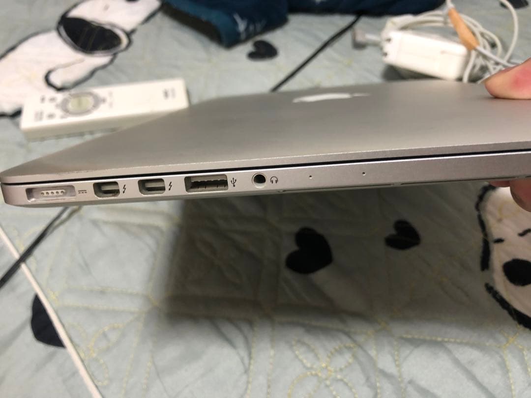 MacBook本体 MacBook Pro 2.7GHz i5 8GB