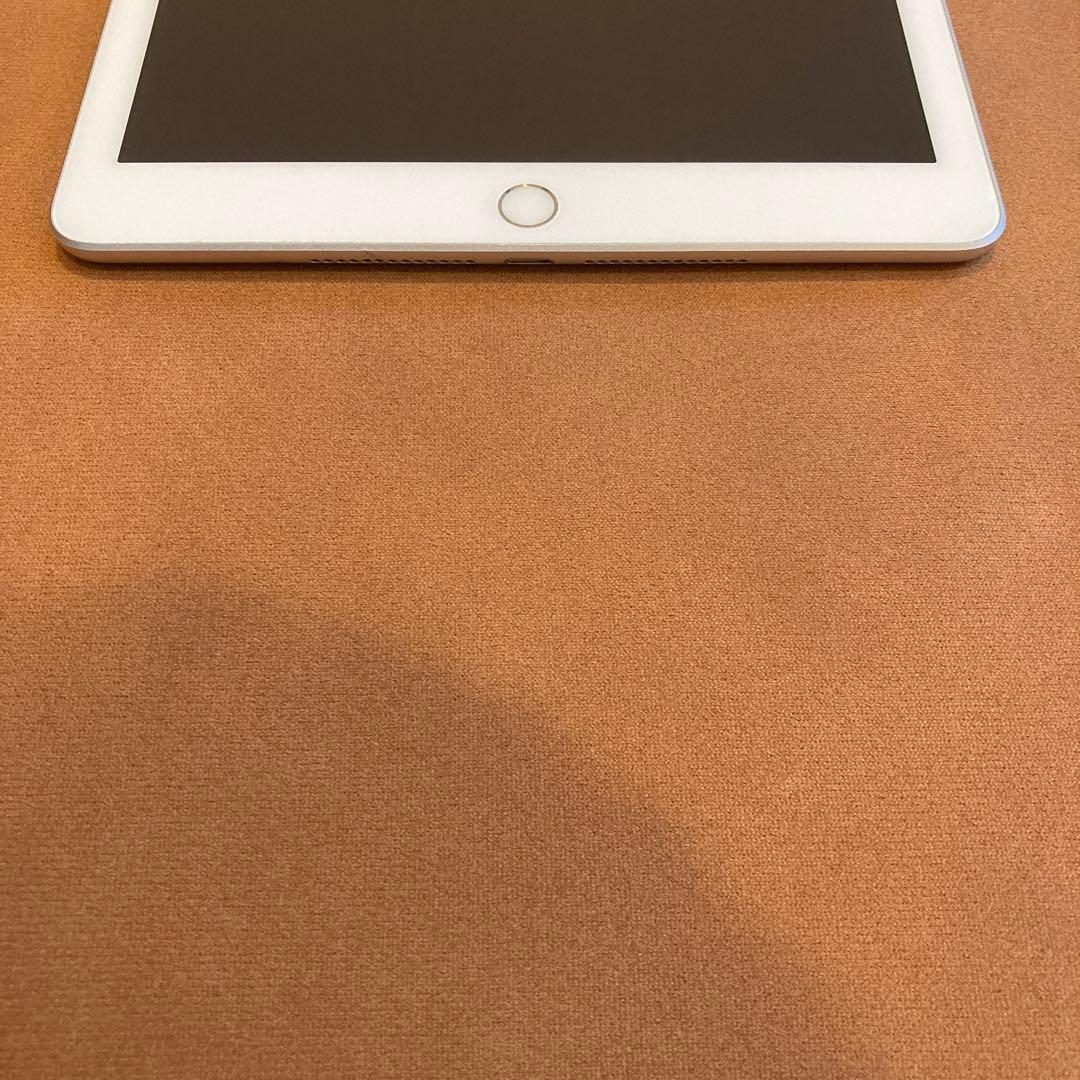 3922【早い者勝ち】iPad5 第5世代 32GB WIFIモデル☆