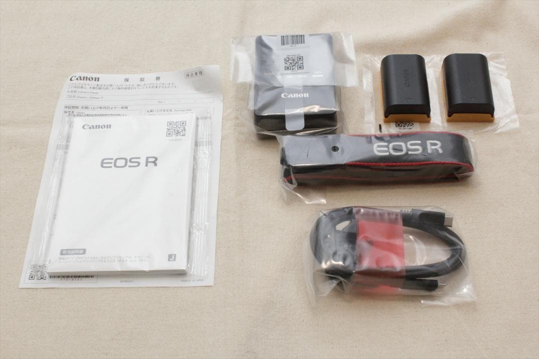 スマホ転送！美品！Canon EOS R ボディ　ミラーレスカメラ