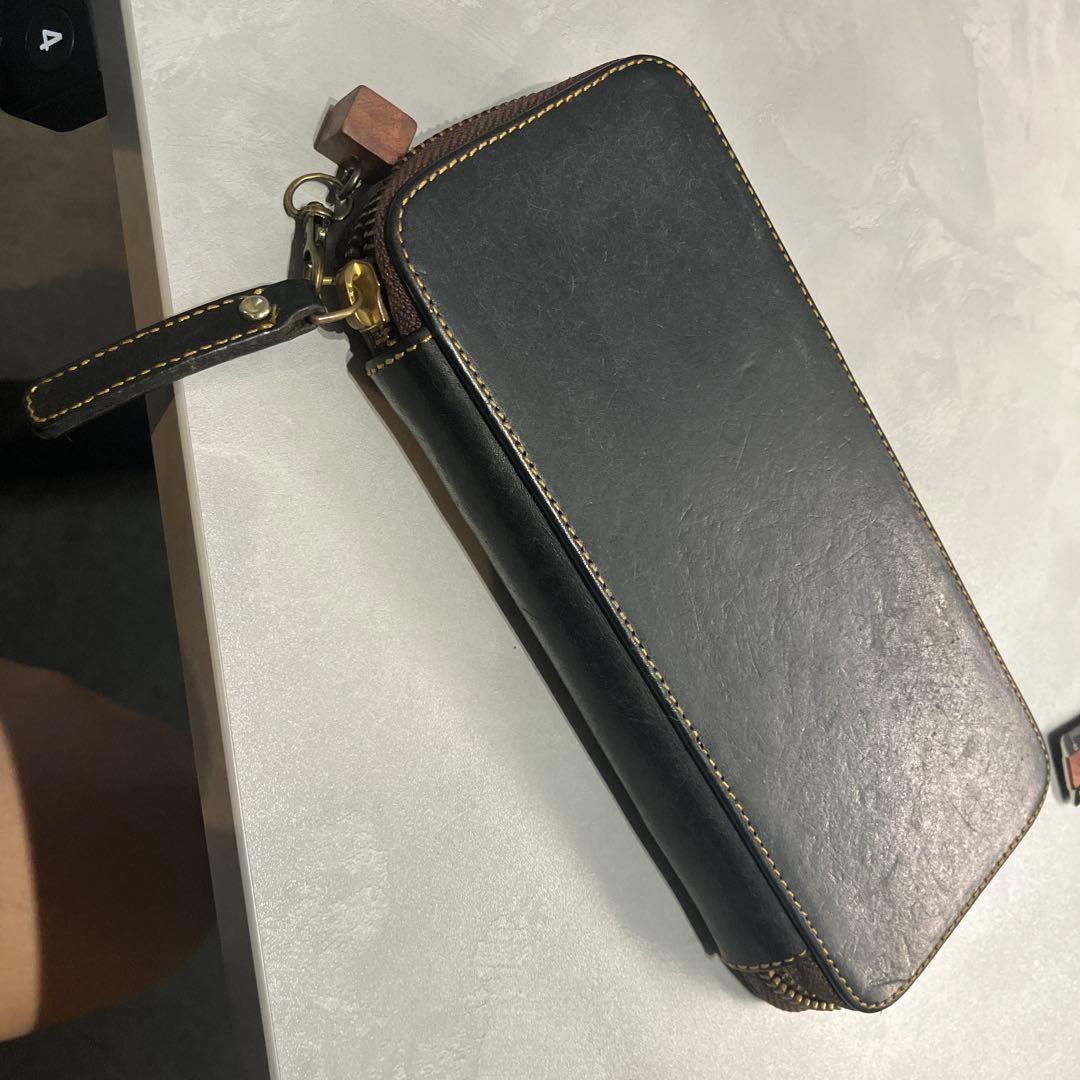 バハギア（Bahagia） ラウンドジップ型ペンケース プエブロ ブルー？