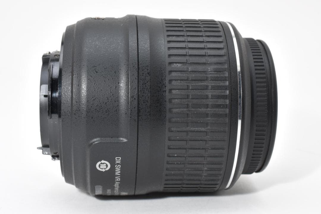Nikon AF-S 18-55mm 3.5-5.6G DX VR AFレンズ