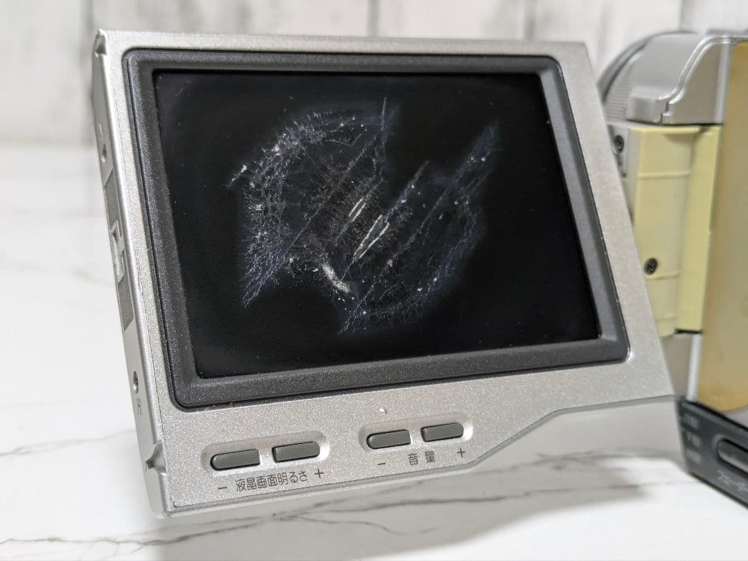 ② SONY　DCR-TRV8　MiniDV対応　セット
