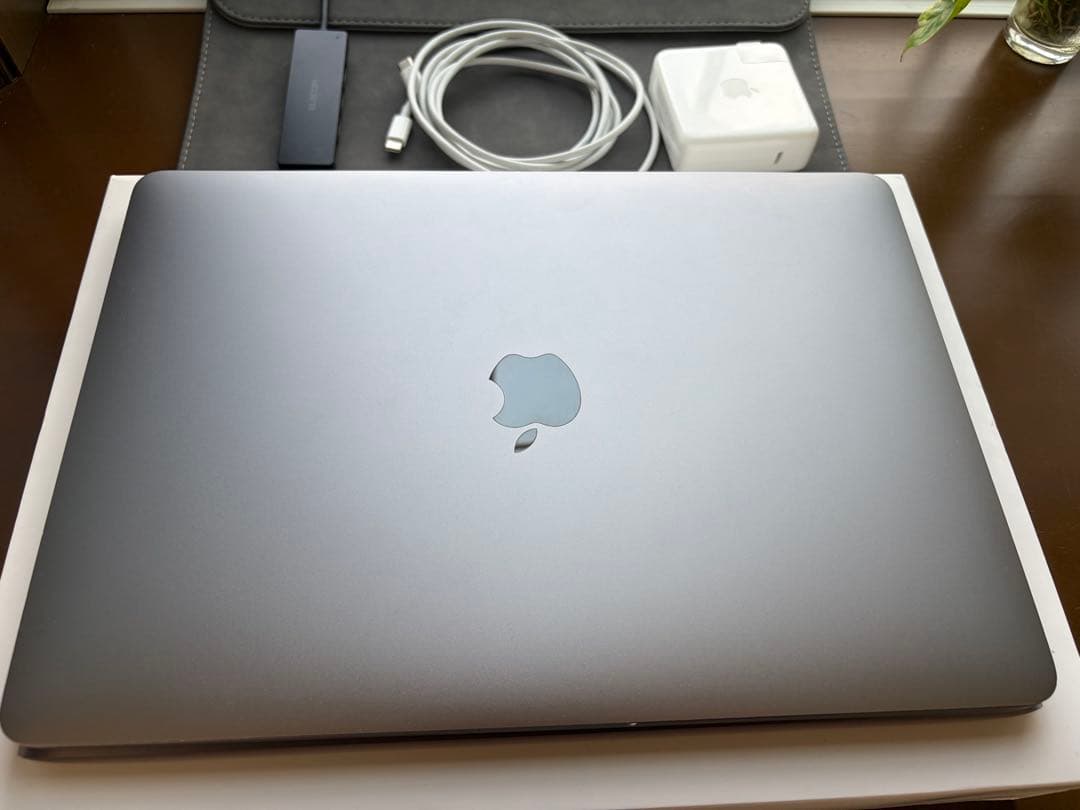 MacBook Pro 2020 M1 256GB バッテリー残量95%以上