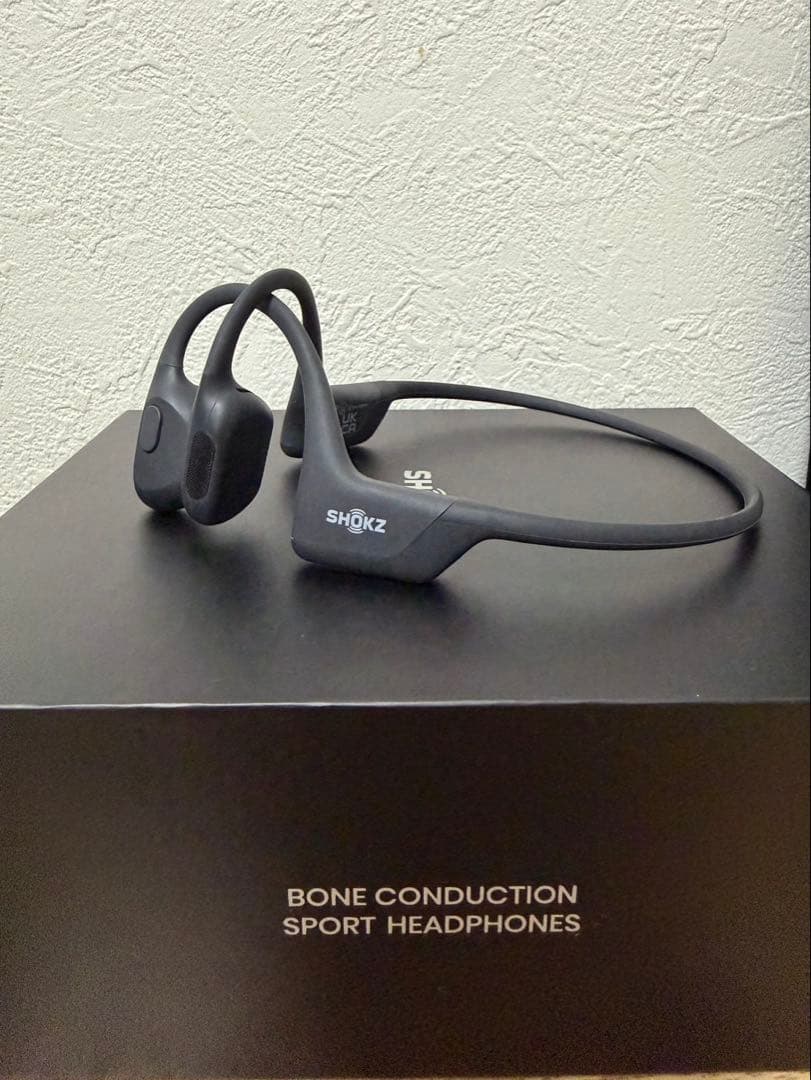 未使用　SHOKZ 骨伝導イヤホン OpenRunProブラック