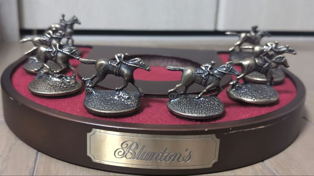Blanton'sブラントンキャップ台座付き