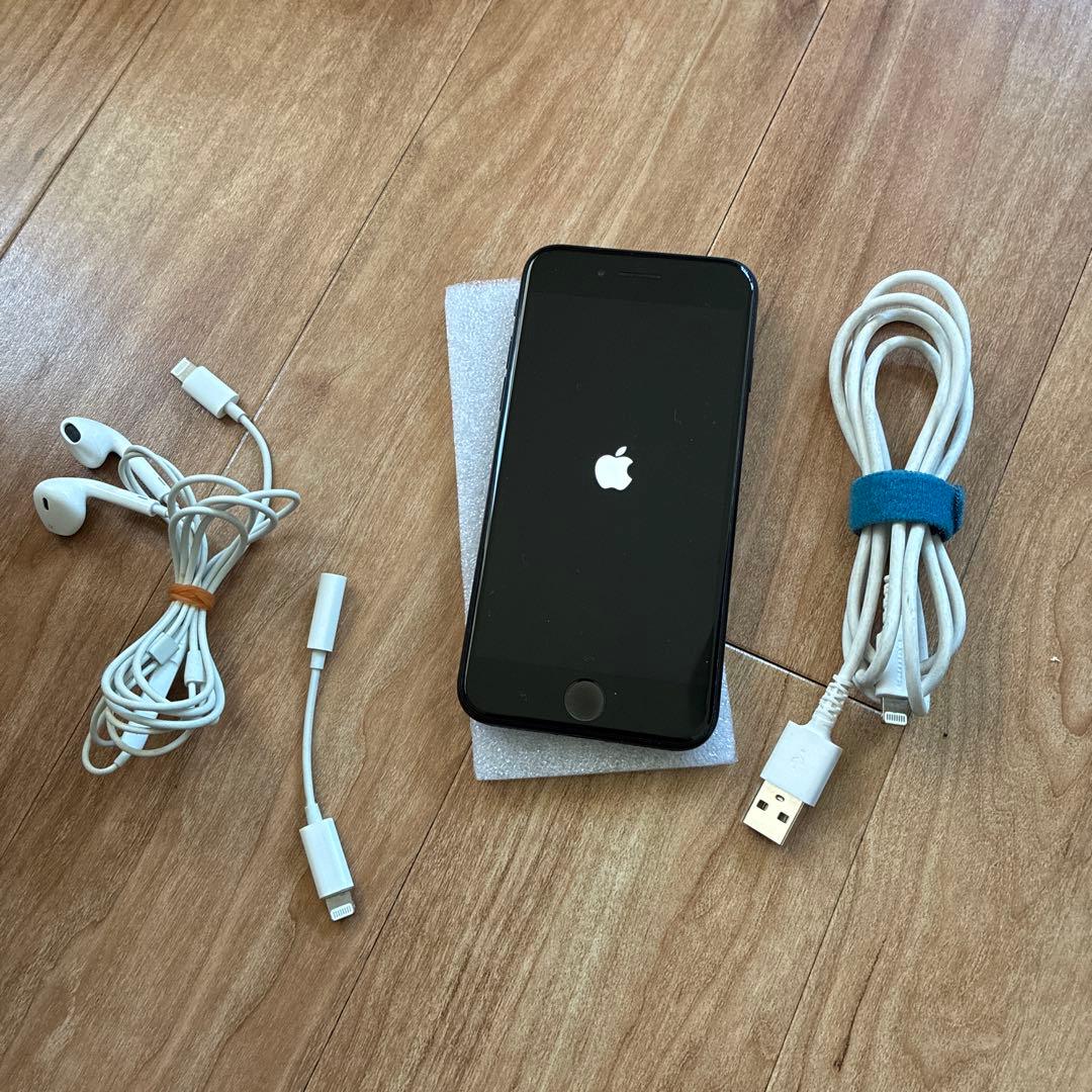 iPhone SE 第2世代（SE2020）256GB SIMフリー 美品