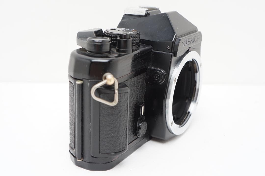 ＜動作＞YASHICA FX-3 2000 フィルム　一眼レフ