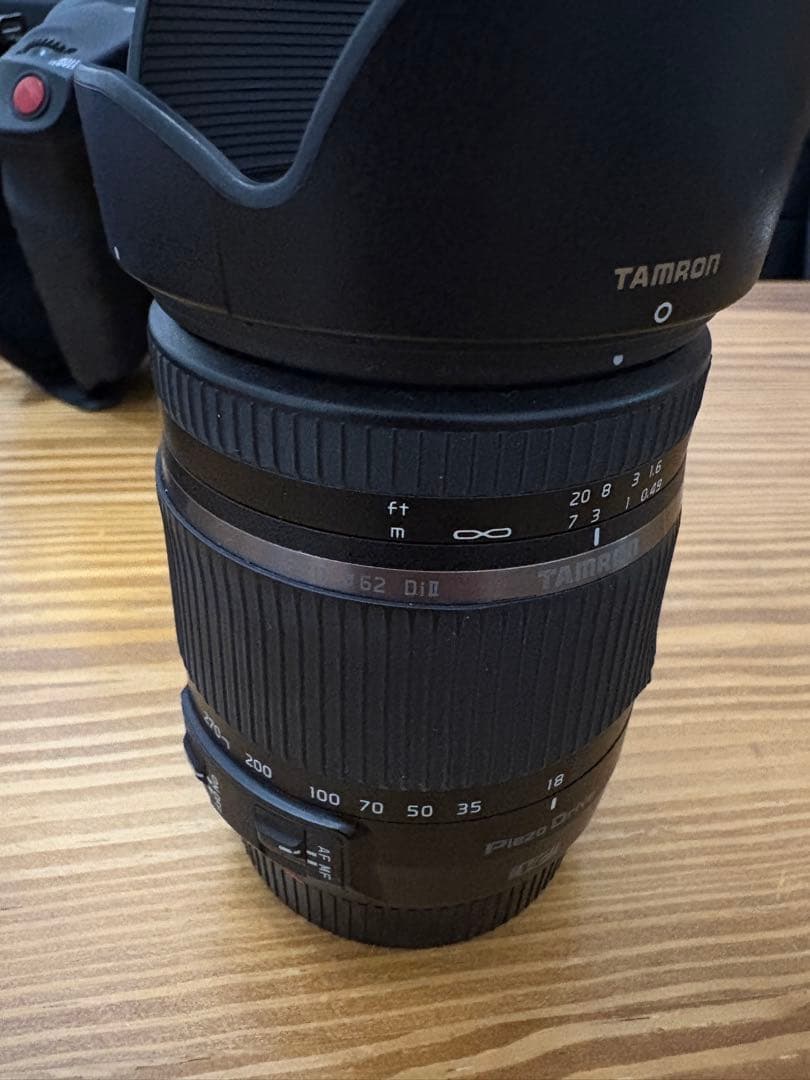 Canon EOS C100 Mark II レンズ有り