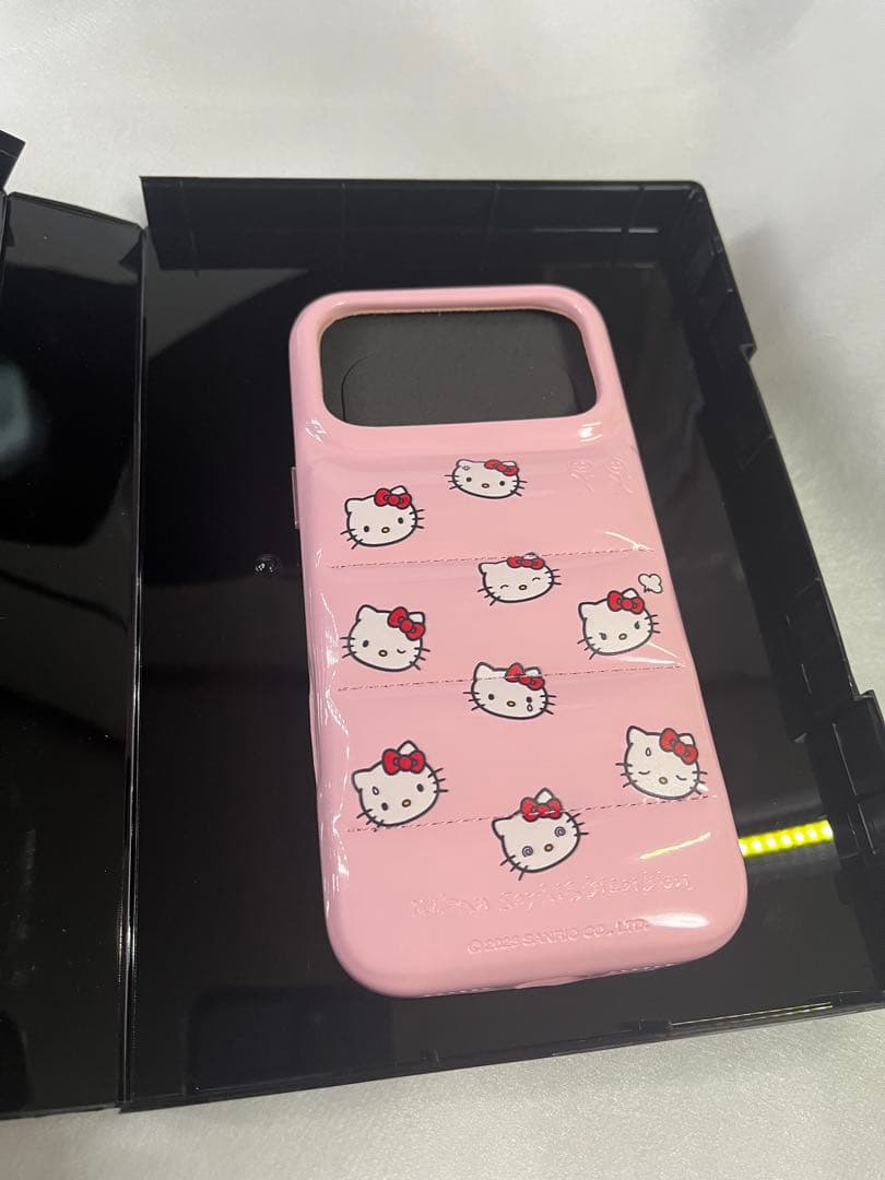 urbansophistication iPhone17ProMax キティ