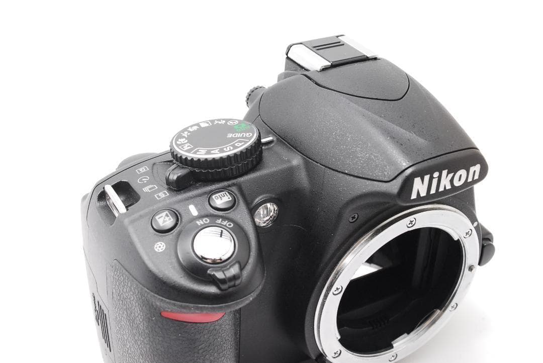 低ショット数美品✨Nikon D3100　スマホ転送　一眼レフ初心者 すぐ使える