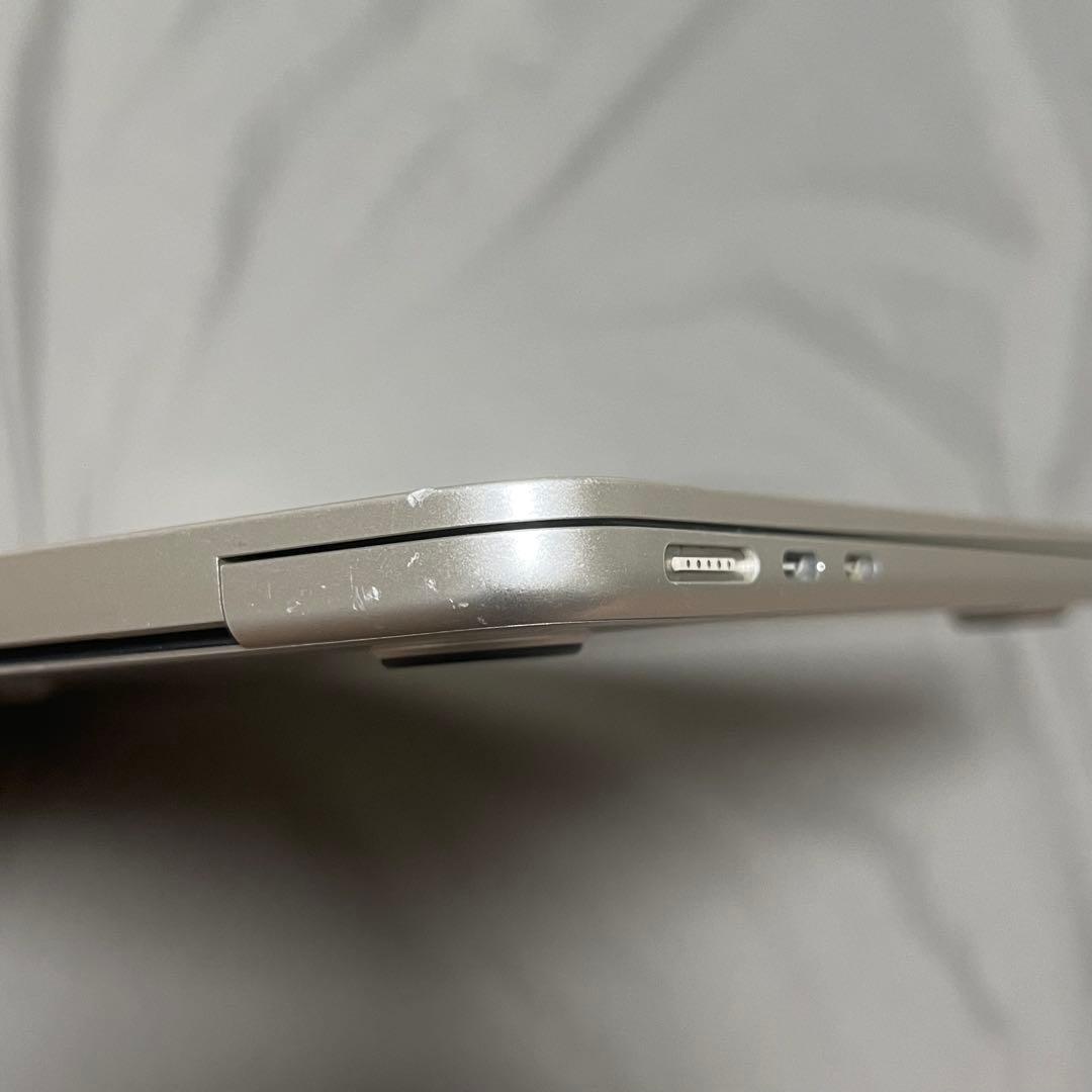 MacBook Air M2 2022 8GB/256GB 箱付き美品