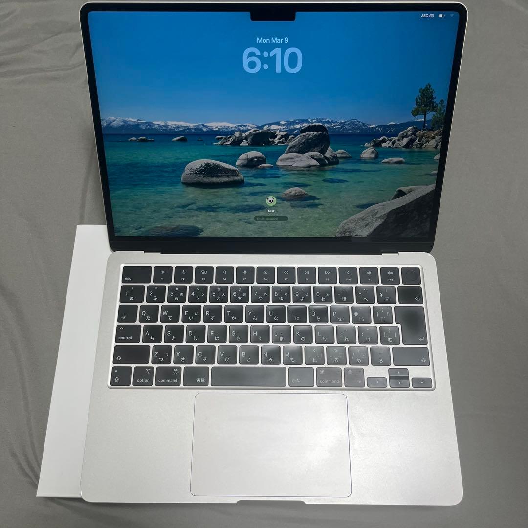 MacBook Air M2 2022 8GB/256GB 箱付き美品