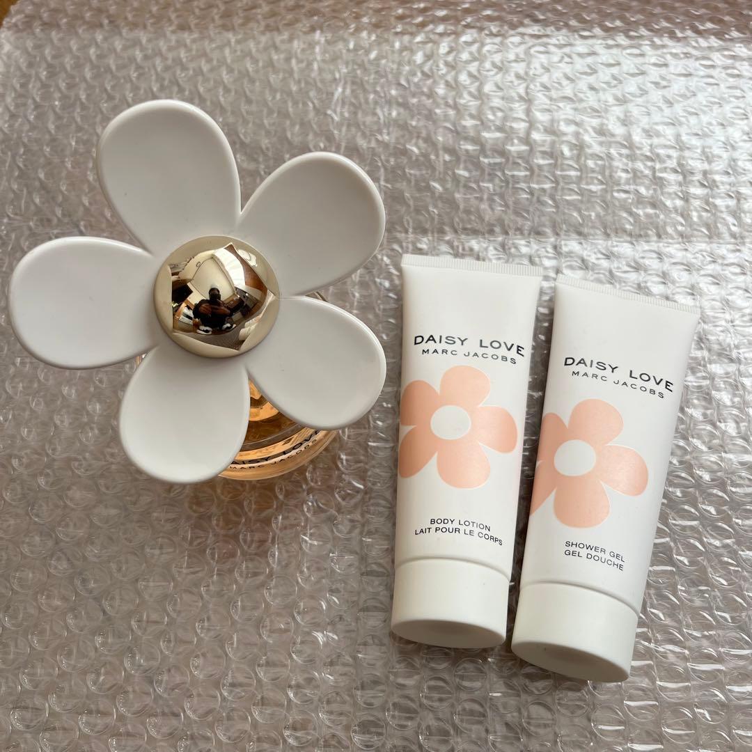 DAISY LOVE MARC JACOBS 香水セット 50ml