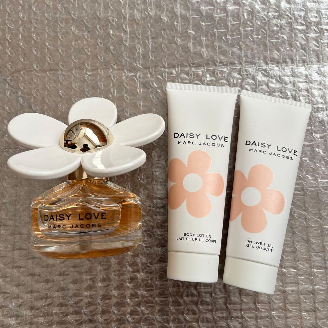 DAISY LOVE MARC JACOBS 香水セット 50ml