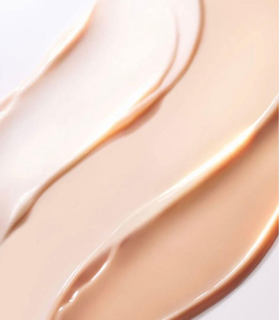 【新品】DIOR プレステージホワイトルプロテクターUVルミエール30ml
