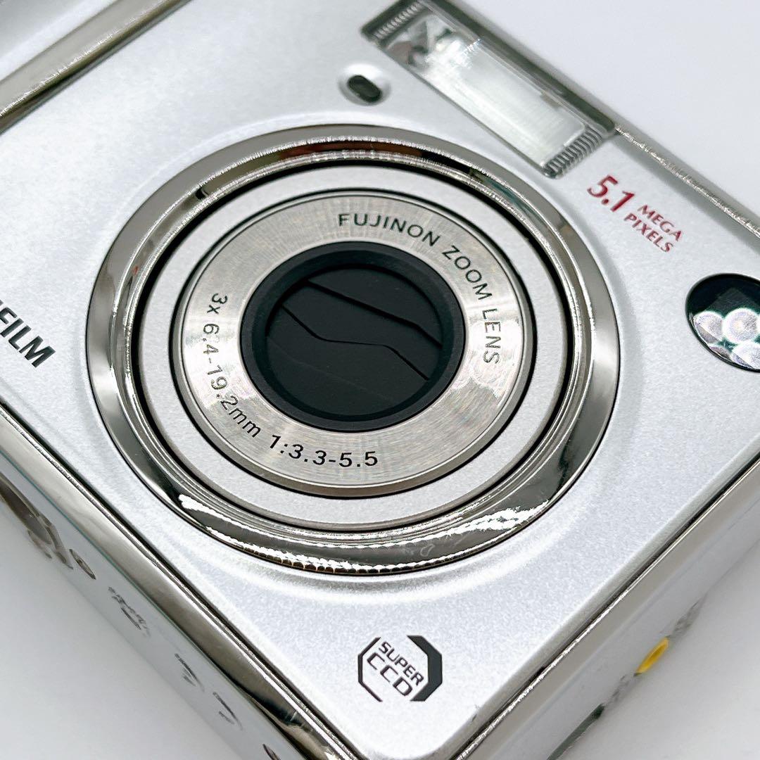 【希少】FUJIFILM FINEPIX A500 シルバー 乾電池仕様 レトロ