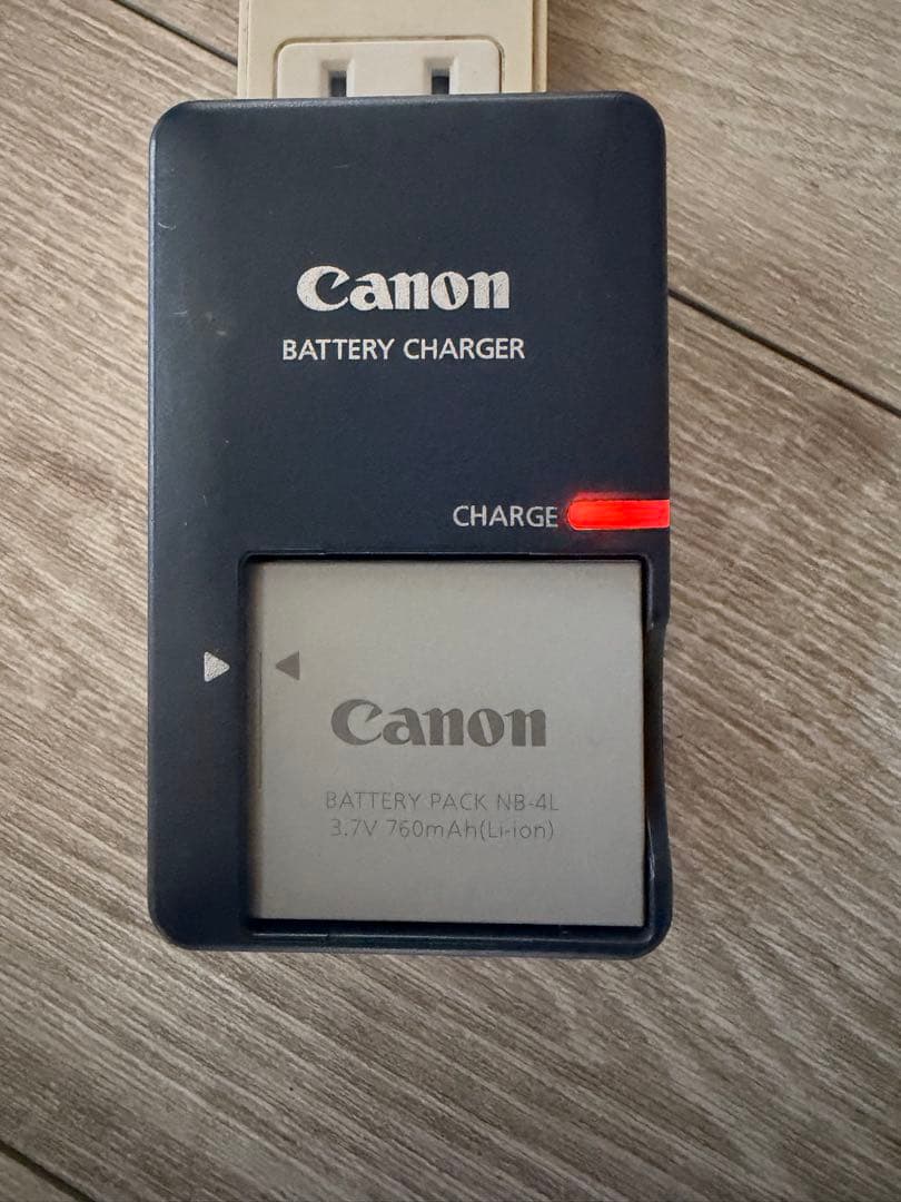 Canon IXY 510IS ゴールド 美品 バッテリー2個 充電器 ケース付