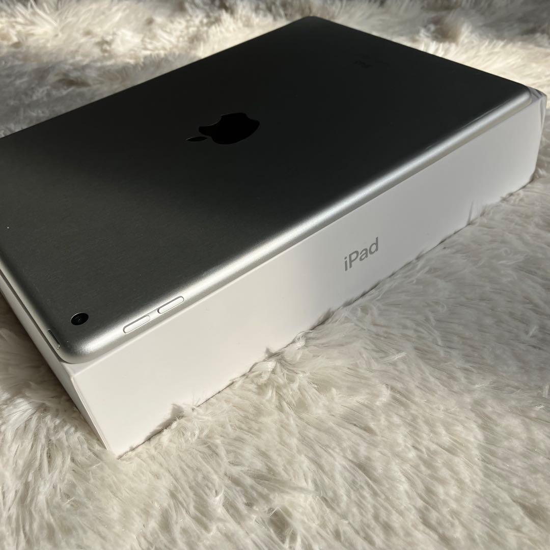 【早い者勝ち】iPad 第9世代64GB 【すぐ発送】【付属品】