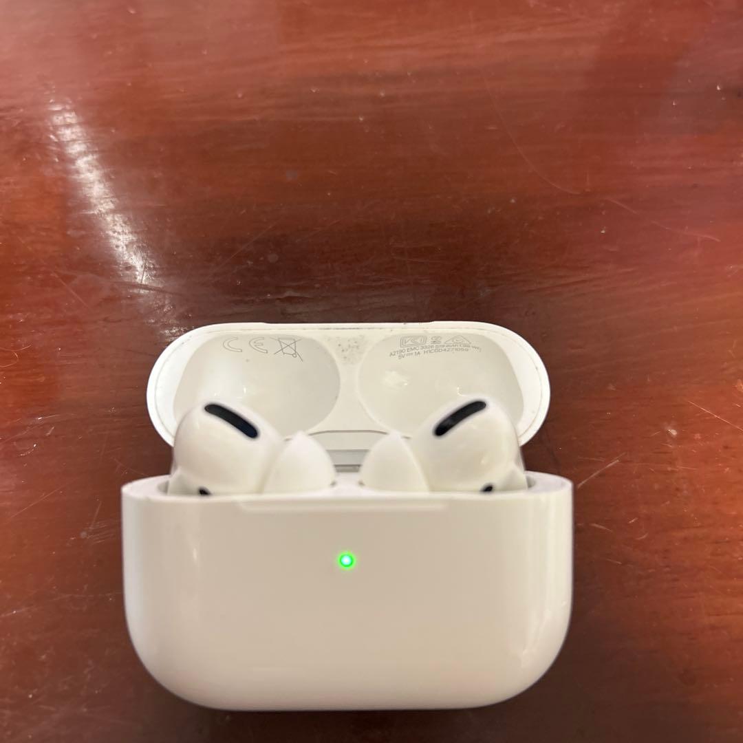 値下げ可！Air Pods Pro 本体 ホワイト 充電ケース付き