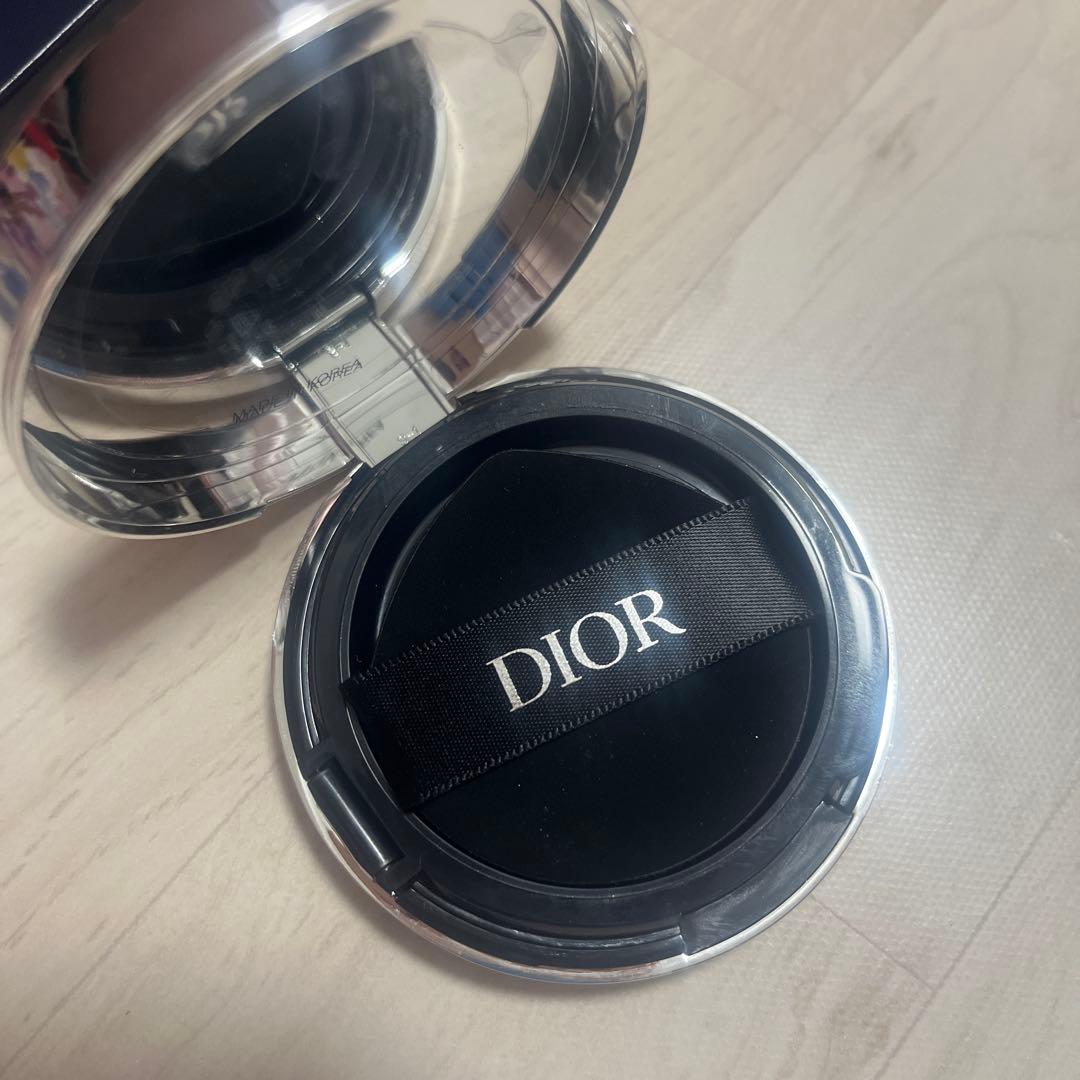 DIOR FOREVER クッションファンデーション
