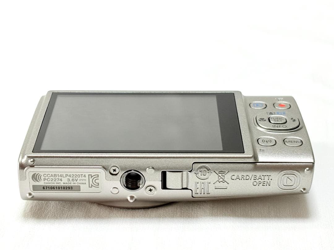 【ほぼ新品 カメラケース付き】 キャノン Canon IXY 650 シルバー