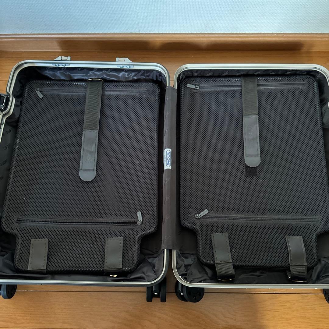 リモワ　RIMOWA トパーズ　チタニウム　32L 機内持込　スーツケース　金