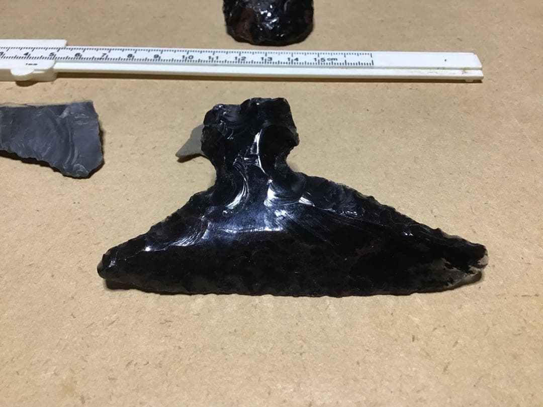 縄文 弥生 古墳 土器 石器 黒曜石 石匙 小尖頭器 矢じり 土偶 出土