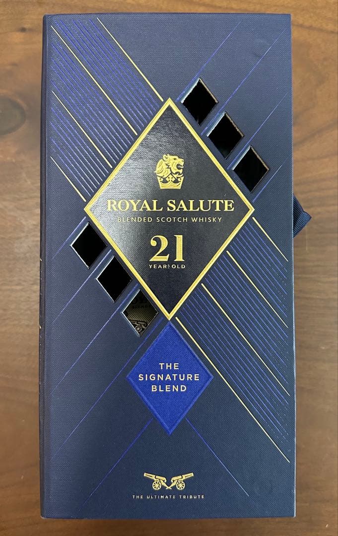 【新品未開封】ロイヤルサルート21年 陶器ボトル 匿名配送