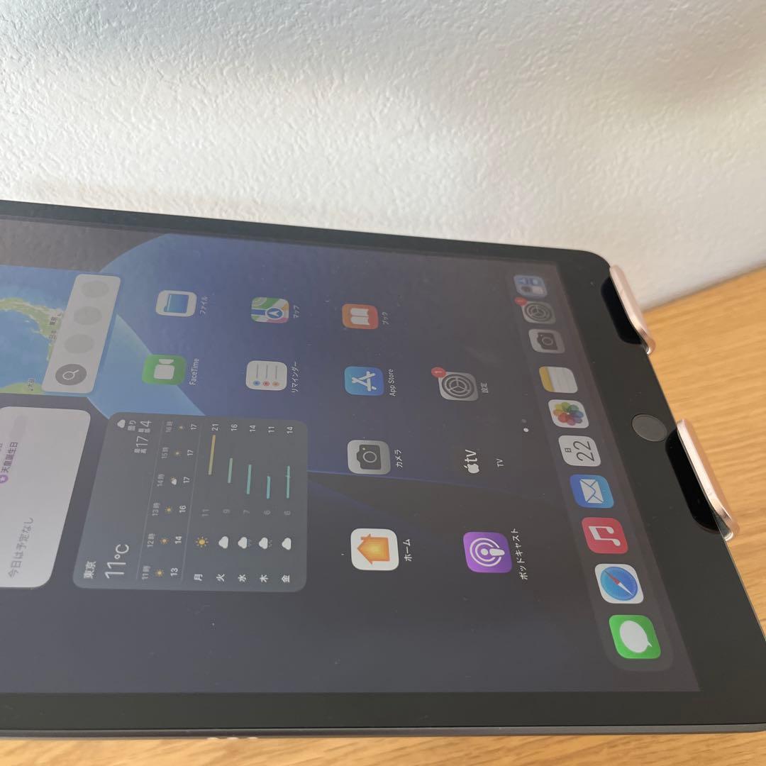 バッテリー99%新品同様！iPad 8世代 Wi-Fi + Cellular