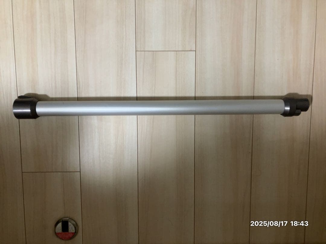 中古美品Dyson コードレス掃除機【DC35】　純正品充電器付き
