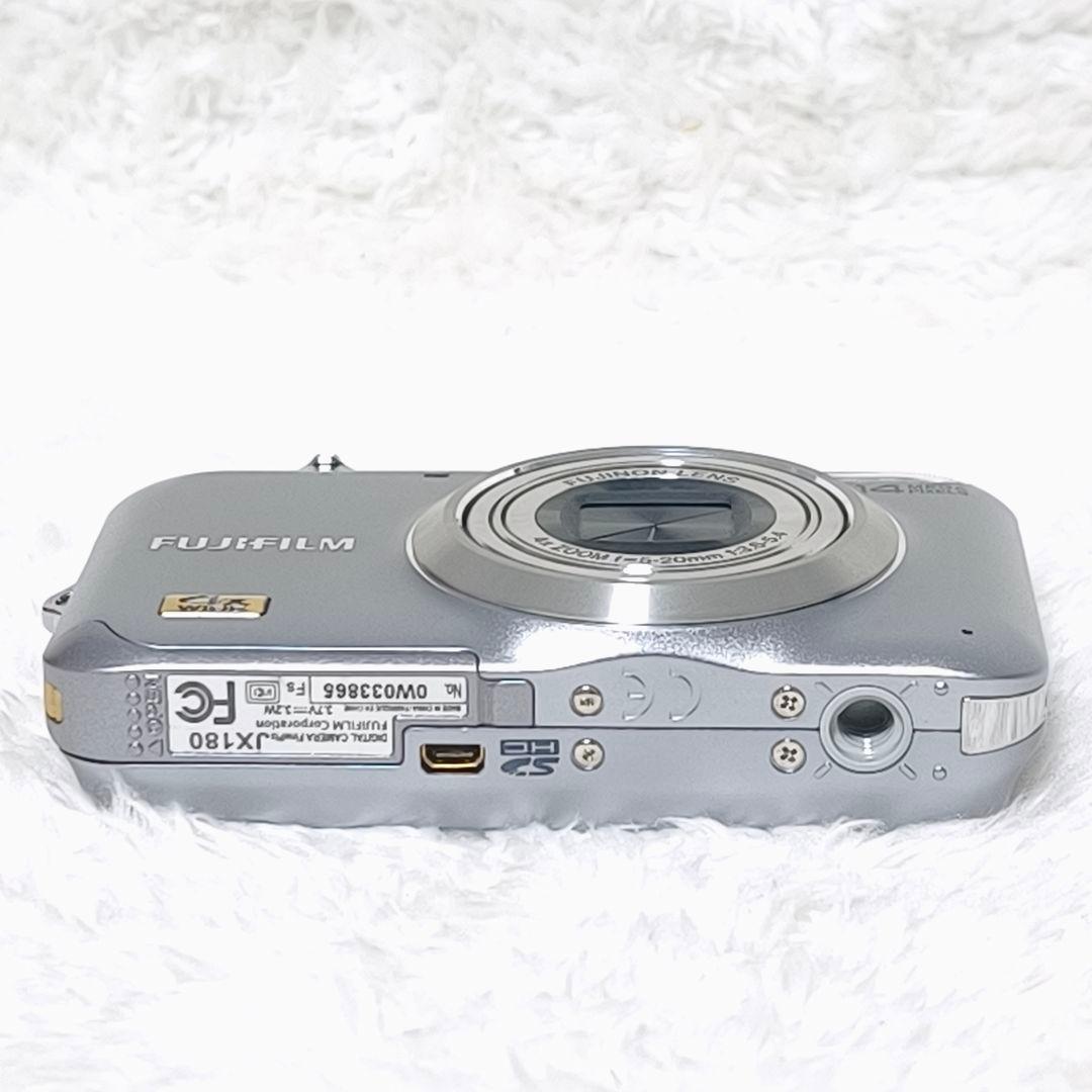 極美品✨FUJIFILM FinePix JX180 シルバー デジカメ