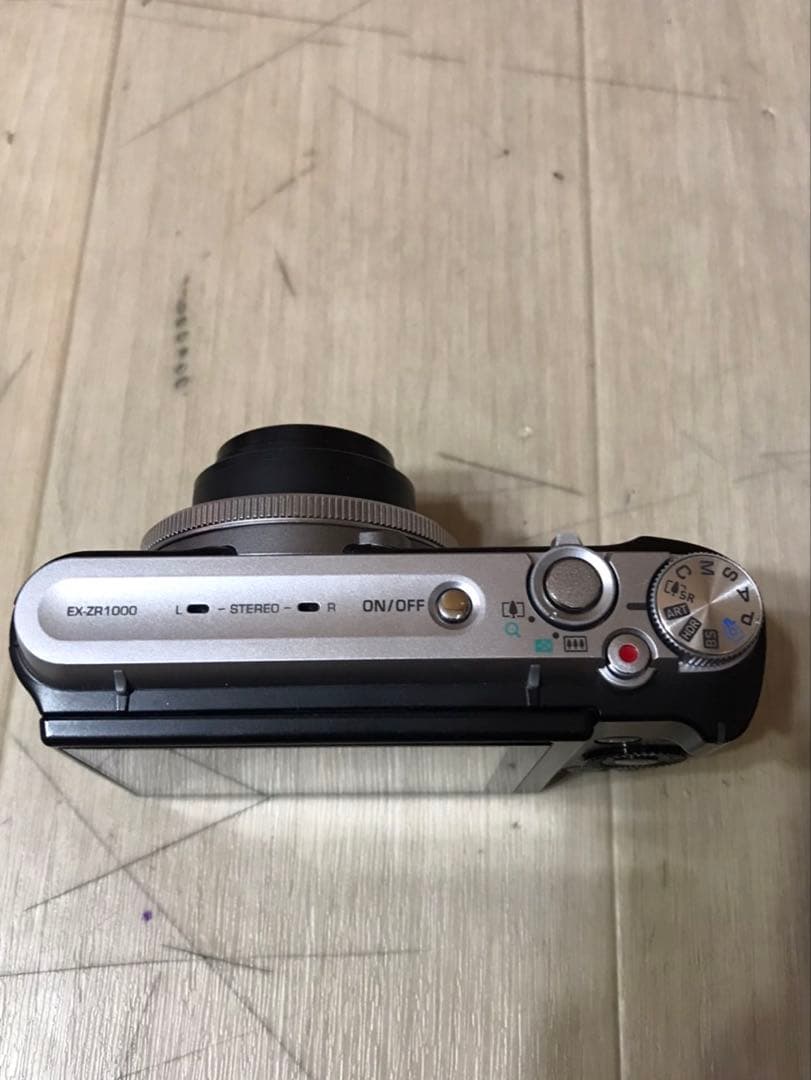 カシオ　EX ZR1000 ジャンク品