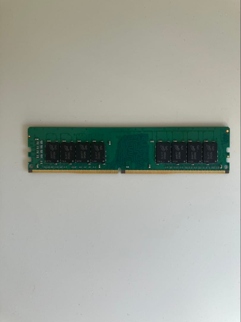 メモリー　crucial 16GB DDR4-2133