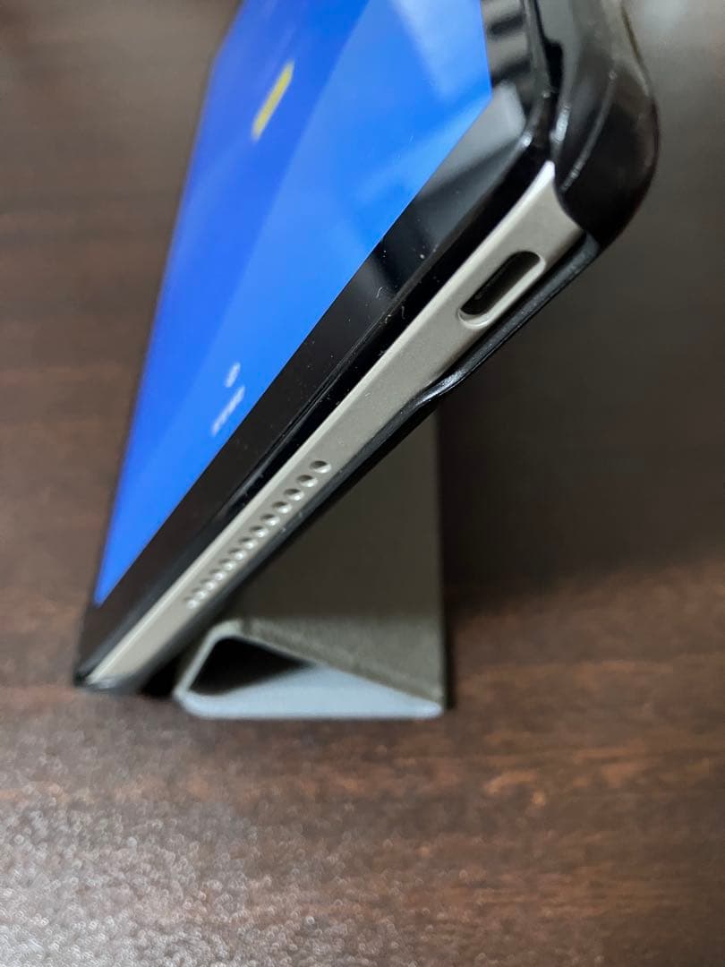 ドコモタブレット d-42A 美品　ケース付き　SIMロック解除コード有り