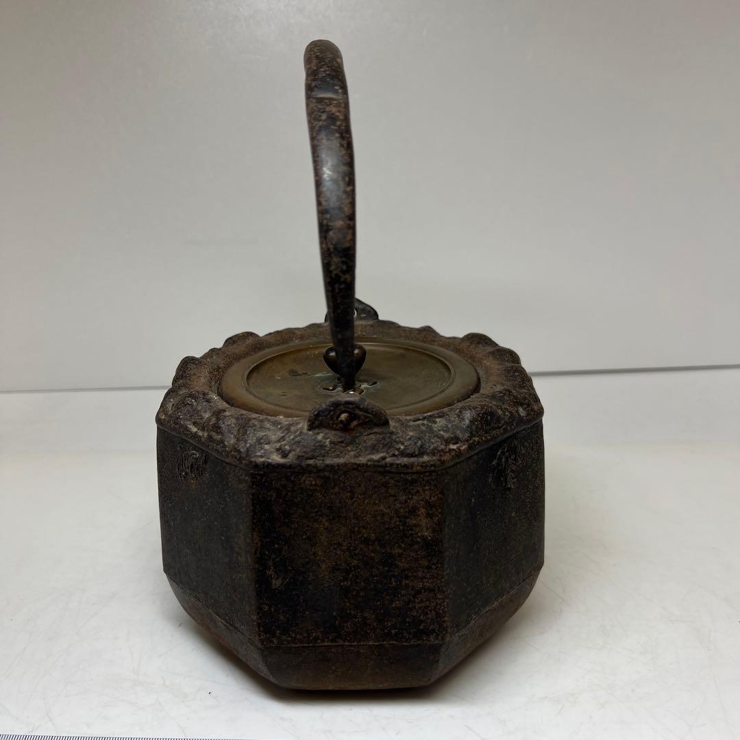 龍文壺 上田昭晴 名人造 八角鉄瓶 2086g 東キ8-0307☆2F トヒウル