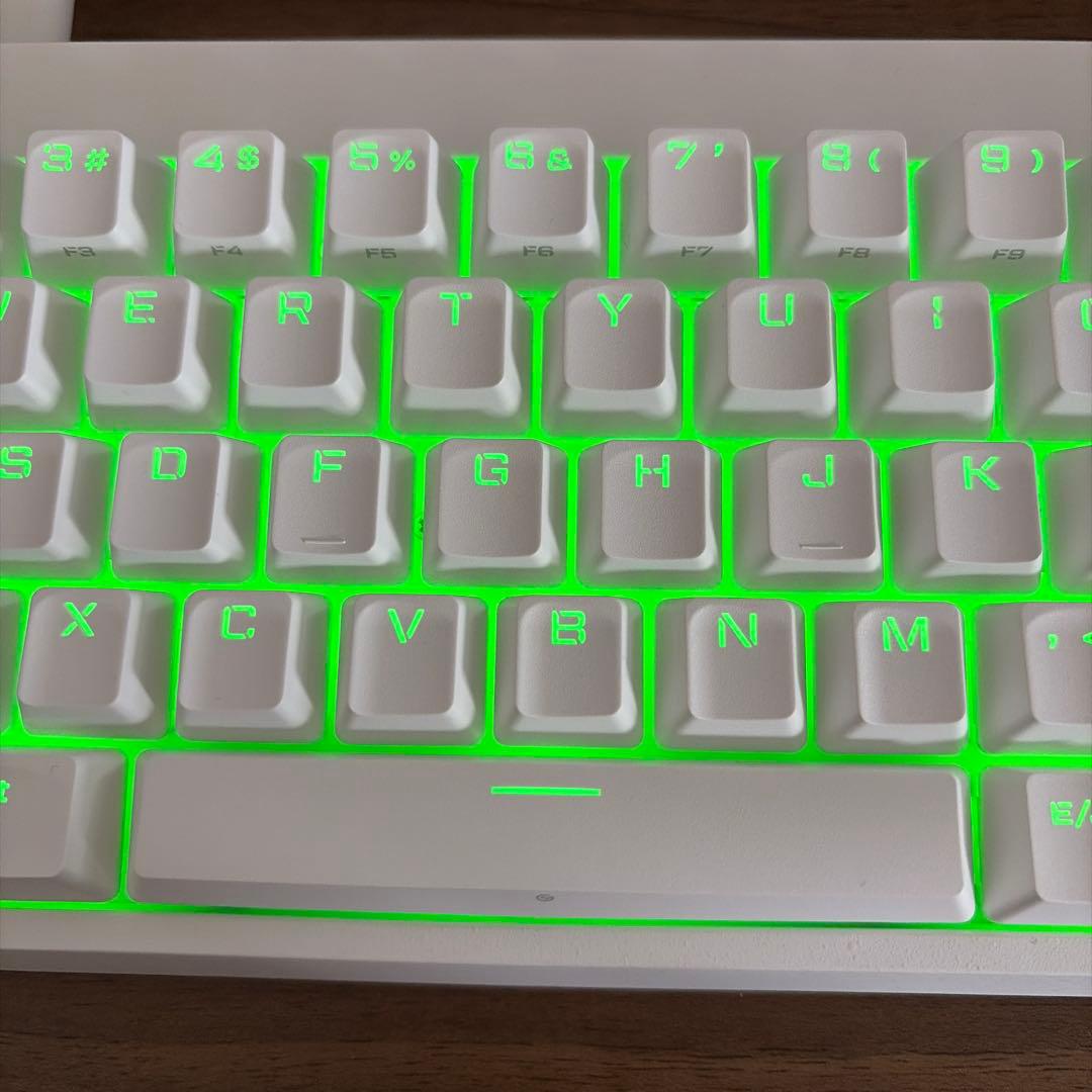 【極美品】エレコム Vcustom VK600A ホワイト ゲーミングキーボード