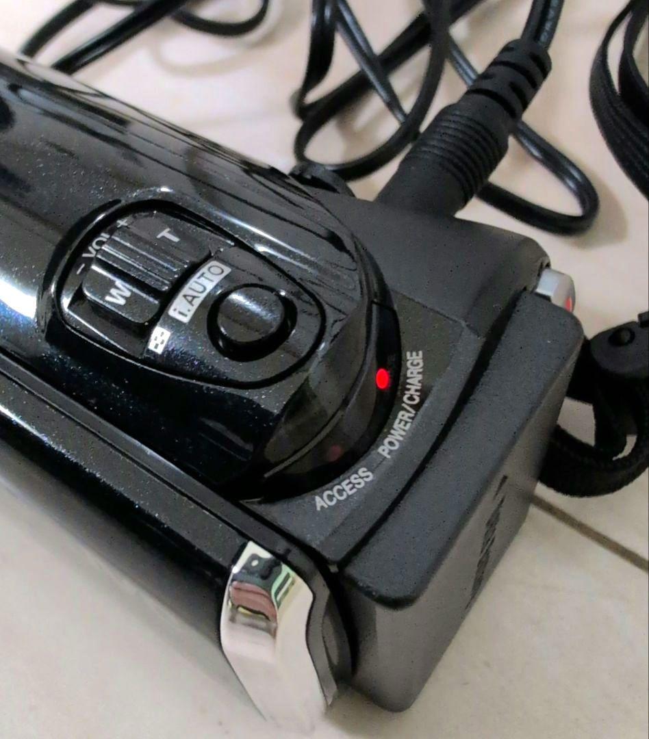 JVC ビデオカメラ Evrio GZ-E241-B