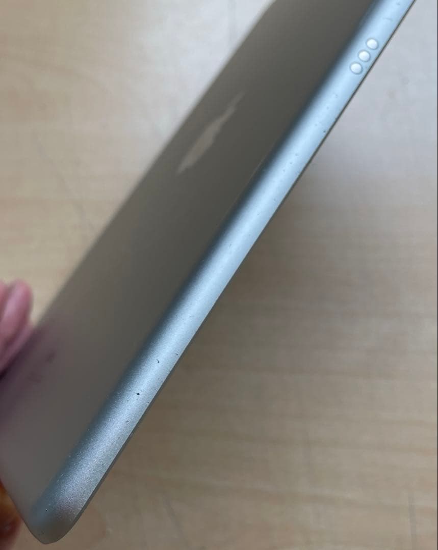 iPad 第9世代　A2602　Wi-Fi シルバー　64GB ジャンク品