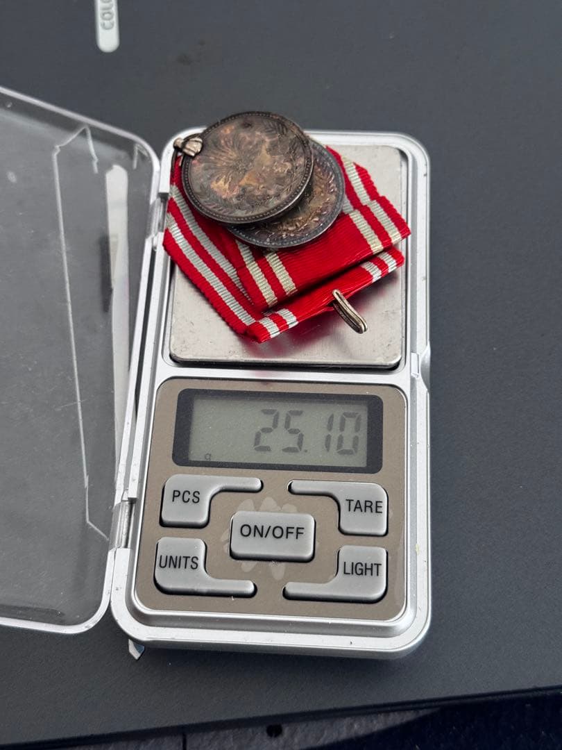 赤十字社　勲章　記念章　銀製　2点セット　本体のみ　25.1g 徽章