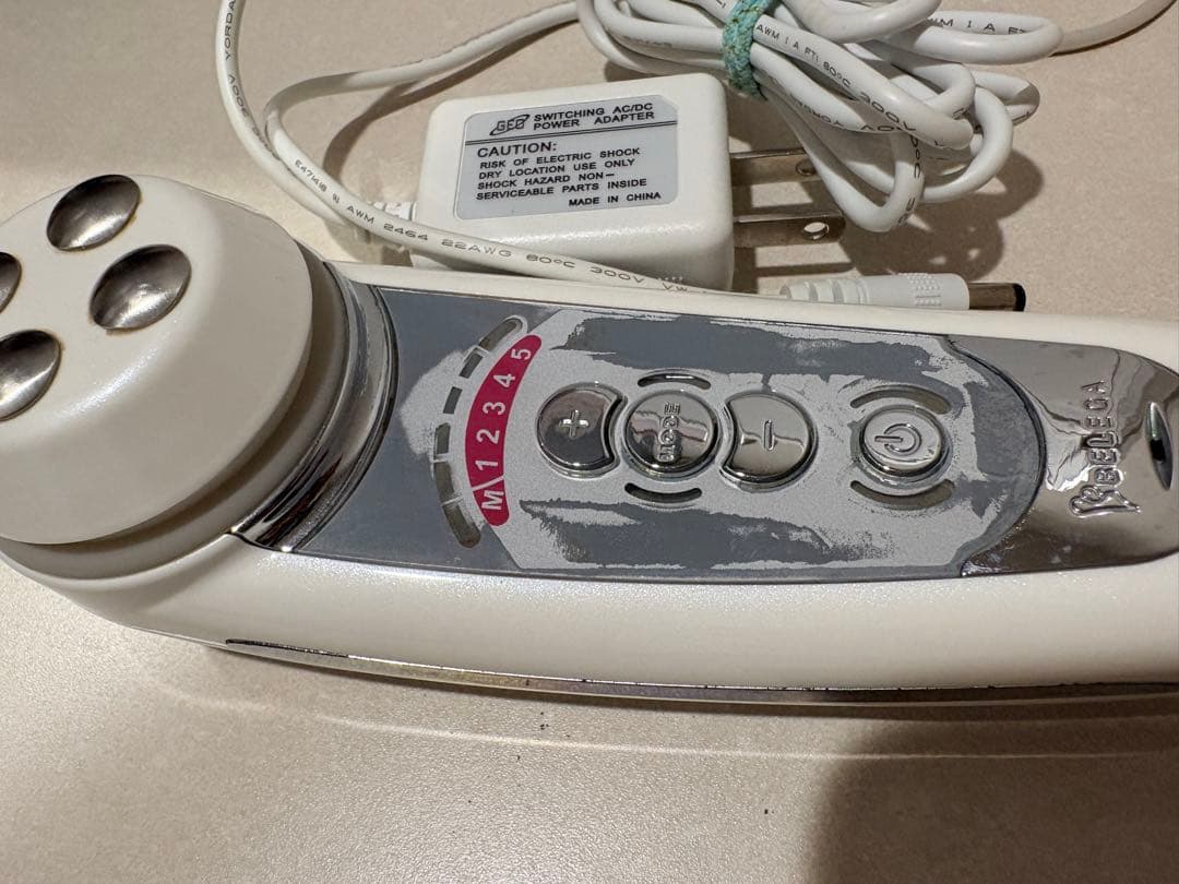 セルキュア4tプラス　美顔器　5段階調整