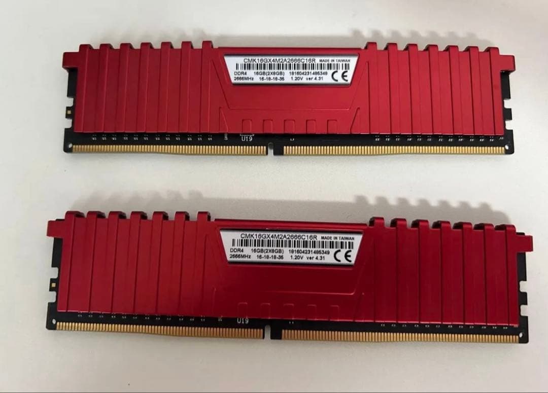 CORSAIR VENGEANCE LPX DDR4 16GB (8GB×2)