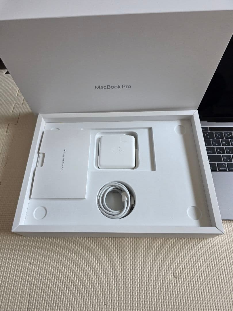 MacBook Pro m2 13.3インチ 2022 スペースグレー