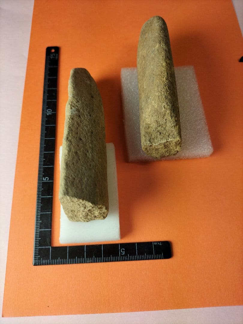 礫器 出土品 旧石器時代(約10000年前〜)2点です。
