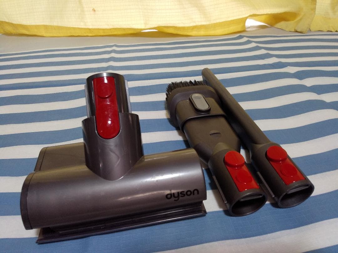 ピノさん専用ダイソン掃除機SV11 分解清掃済　⑬