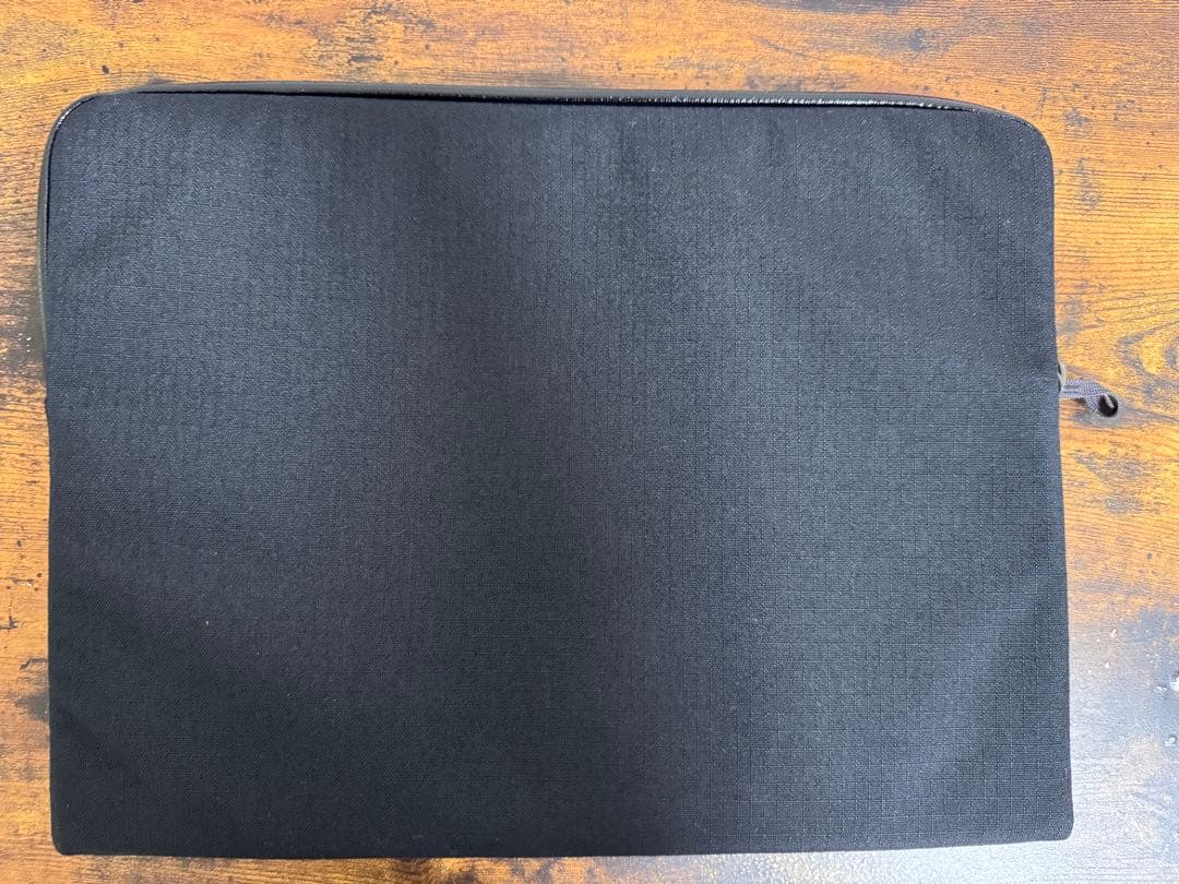 Bellroy Caddy MacノートPCケース 15インチ　16インチ