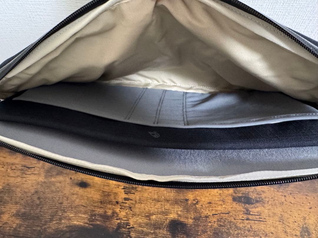 Bellroy Caddy MacノートPCケース 15インチ　16インチ
