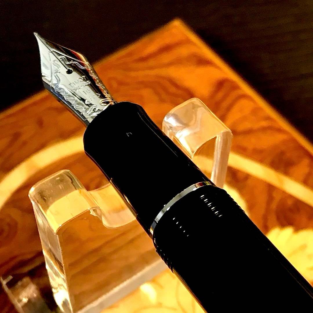 ☆超お勧め☆ほぼ新品☆美しいパイロットカスタムヘリティジ912(SF)シルバー