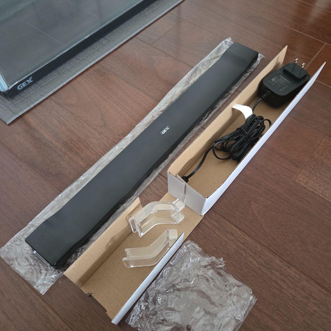 GEX 幅45cm ガラス水槽 +専用ガラス蓋2枚+専用LEDライト+耐震マット