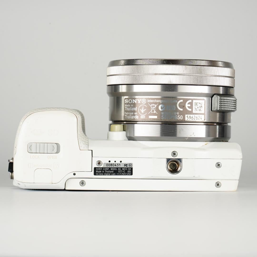 シャッター4295回美品✨軽量218g旅行最適NEX-5R 431