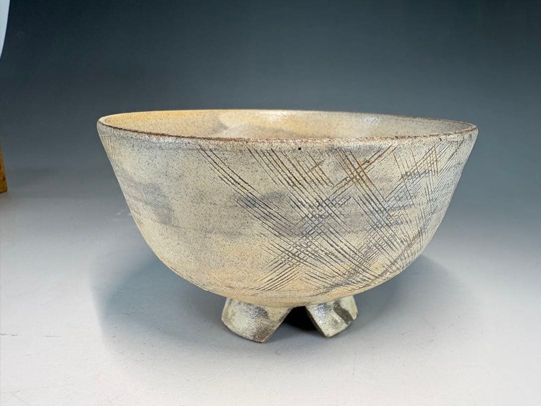 【中古品】茶道具　陶泉 千漢鳳造 聞慶窯 櫛目割高台茶碗 猫掻茶碗